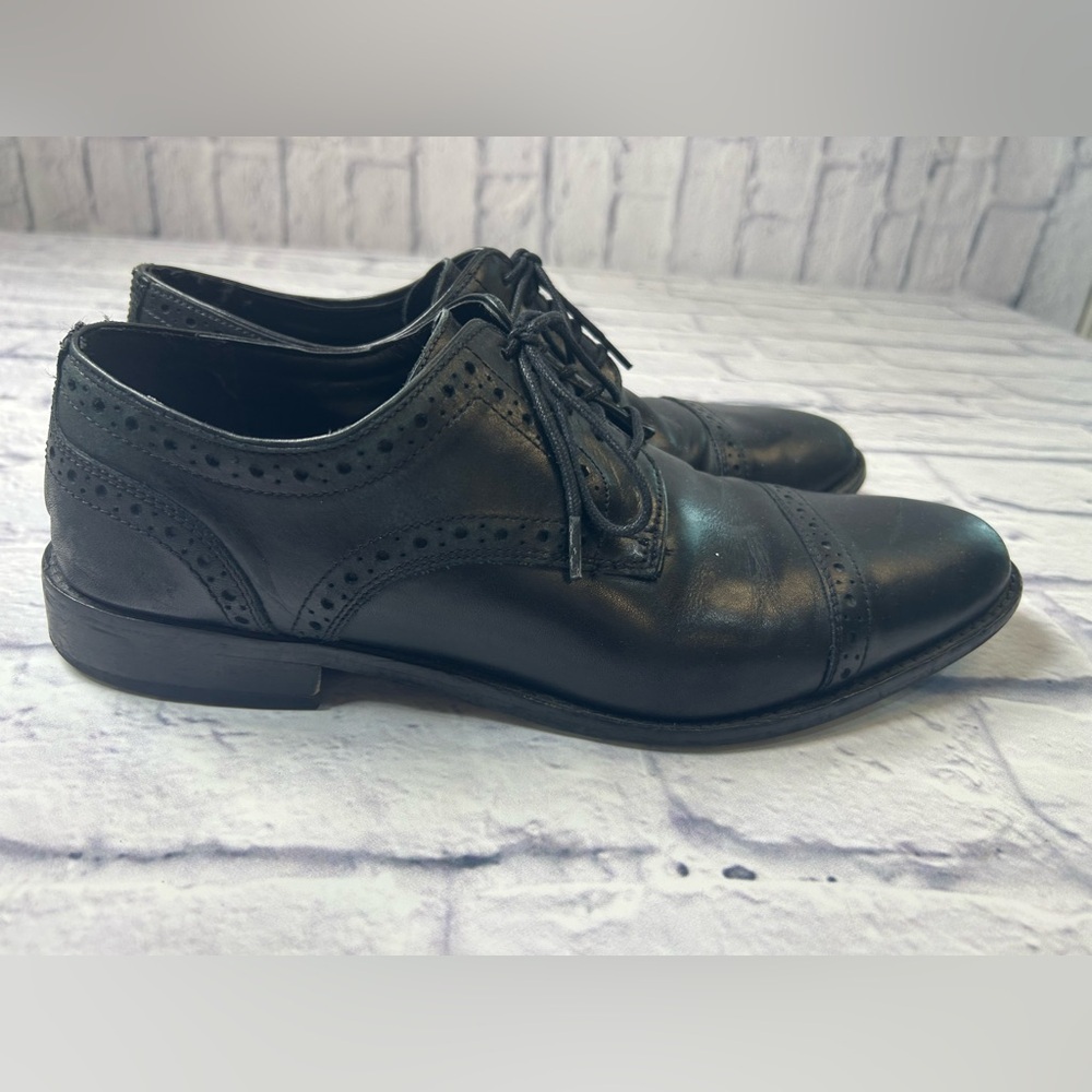 Nunn Bush Classic Black Brogue Oxfords. Size 10. - Picture 3 of 9